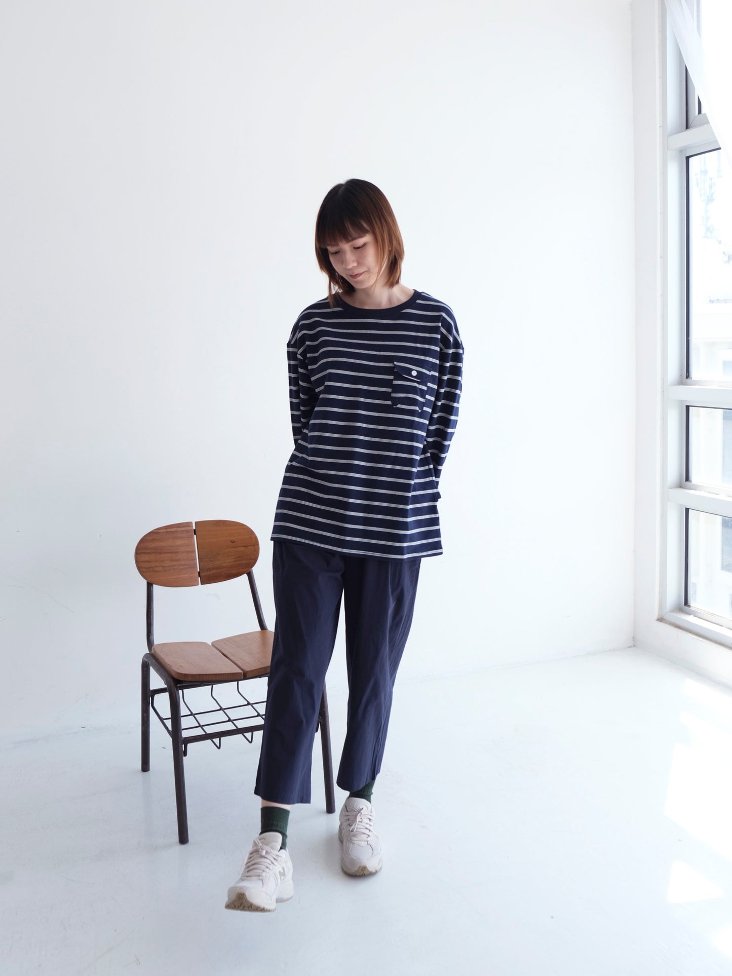 Stripe Sleeve Sweatshirt (Navy Blue)